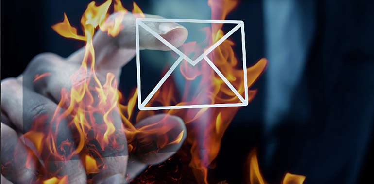 5 Cold Email Template Tricks That Get HOT Lead Returns