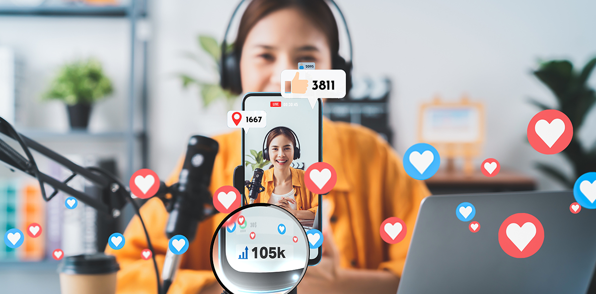 Content creator building personal brand through Social Selling engagement